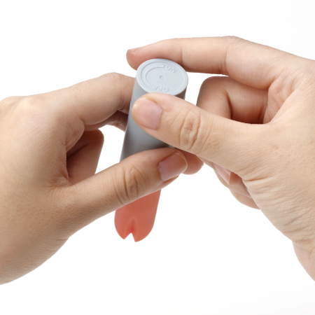 Вібратор-помада IROHA STICK Grey №9