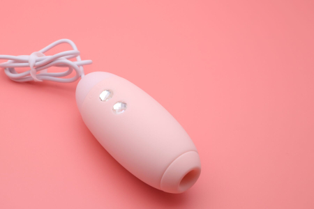 Вакуумний стимулятор з віброяйцем 2-в-1 KISSTOY Miss VV Pink - фото №3