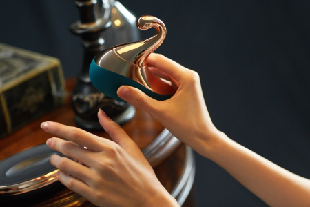 Вишуканий вакуумний вібратор Knight Jenay SOUL & DESIRE, лубрикант у комплекті - фото №8