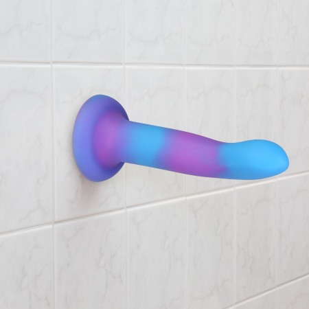 Фалоімітатор, що світиться в темряві, ADDICTION Rave 8? Glow in the Dark Dildo Blue Purple, 20,3 см - фото №6