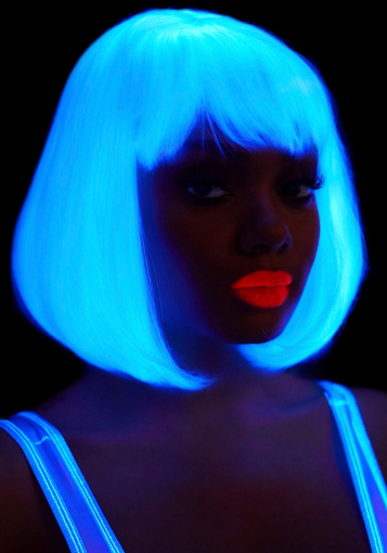 Перука, що світиться в темряві Leg Avenue Pearl short natural bob wig White, коротка, перлинна, 33 с - фото