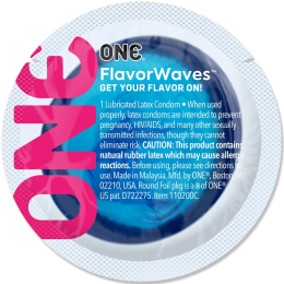 Ароматизований презерватив ONE FlavorWaves Mint Chocolate, 1 шт, зелений, запах м’ятного шоколаду - - фото №2