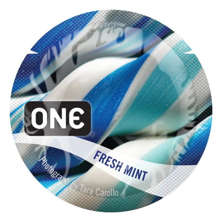 Ароматизований презерватив ONE FlavorWaves Fresh Mint, 1 шт, яскраво-синій, запах м’яти - фото