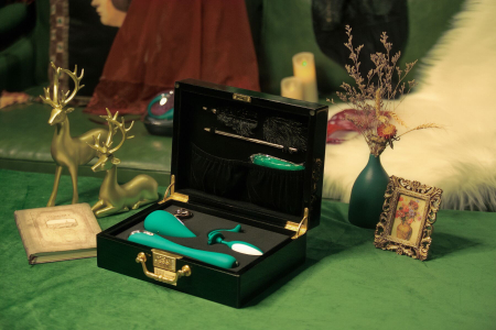 Набір Knight Jenay Pandora Box v2.0: вакуумний вібратор, вібратор, віброяйце, лоскітка та маска - фото №6